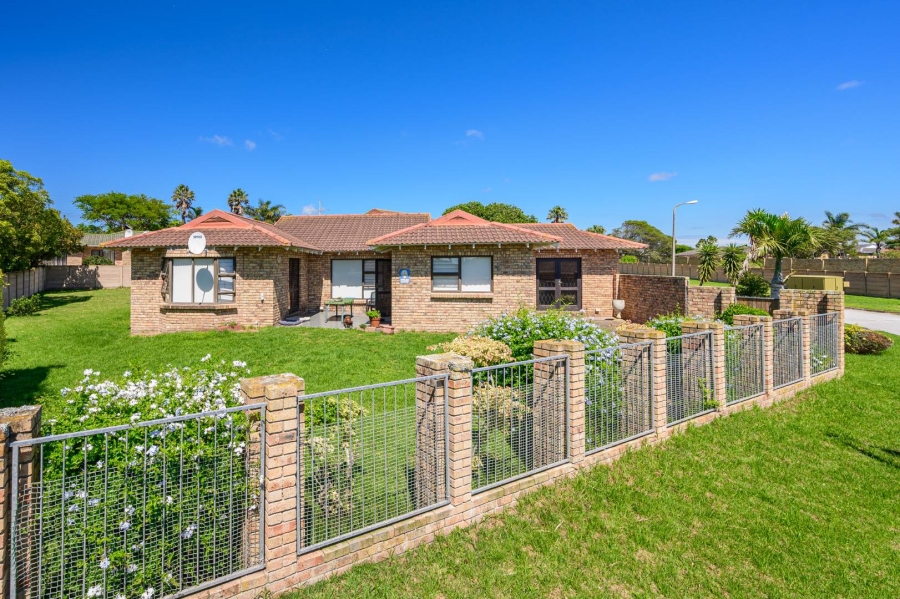 3 Bedroom Property for Sale in Beverley Grove Eastern Cape